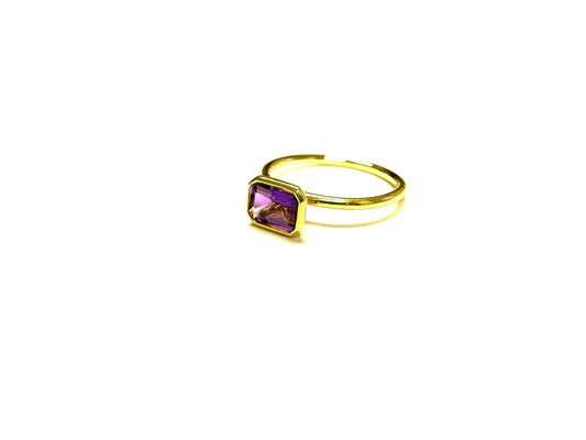 Stackable 18k yellow gold and Amethyst Ring