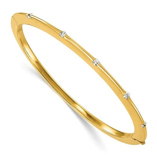 Knife Edge Diamond Bangle